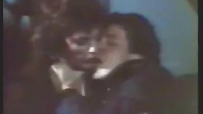 A garganta em meias castanhas vermelho enfrentar a namorada corno amador xxx eldak