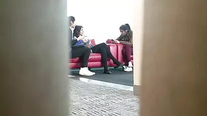 Os pais seduzem um filho que estava a dormir e sentou-se em cima da amador xxxx Pila