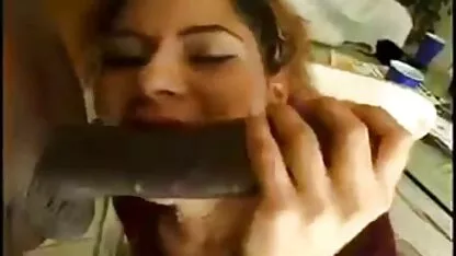 Lésbica madura seduz a sua pornografia portuguesa amadora jovem namorada