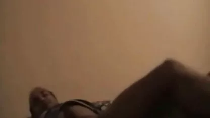 As lésbicas têm fome de atacar um namorado que flagra xxx veio visitar-nos.