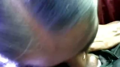 A única bela morena amador xxxx russa com seios pequenos espetados