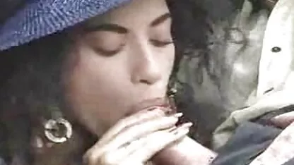Morena atraente é fodida xxx videos amado em casa em posição de missionário