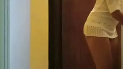 Jovens estudantes encenaram uma festa sexual cnn amador xxx lésbica no apartamento