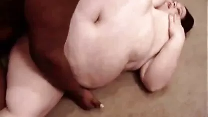 O marido apanhou a mulher com o hahal numa cena real e pornor amador xxx quente.