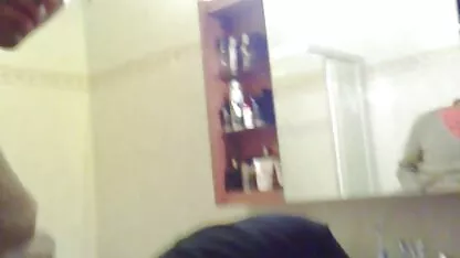 Um tipo a tocar na vagina da namorada com um dedo e a porno xx amador levar ao orgasmo