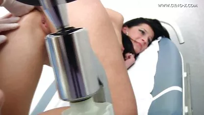 Mãe privando o filho de xxx video amadores virgindade
