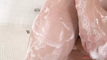 Um homem adulto peidando-se no trabalho de xxxx videos amador uma jovem prostituta com corpo flexível