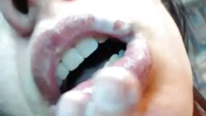 É uma porcaria. porno xx amador