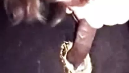 Loura Sexy a agradar ao seu cão por fotos pornos de mulheres todos os meios possíveis