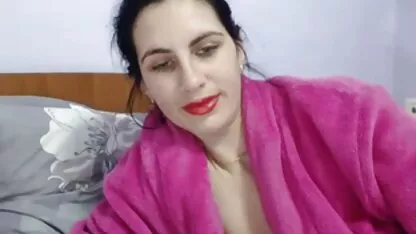 Gangbang com uma pornografia portuguesa amadora virgem bêbeda