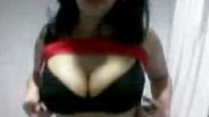 Sexo anal caseiro com xxx amador caseiro uma rapariga de redes de peixe