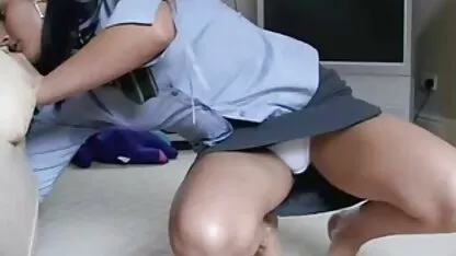 Faz sexo oral no serviço de festas xxx vídeo amador de aniversário e sexo em grupo