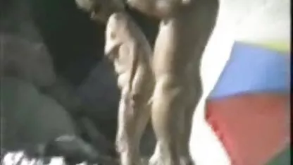 Uma morena espantosa em meias apanha videos xxx amador cancro e dá-se a si própria.
