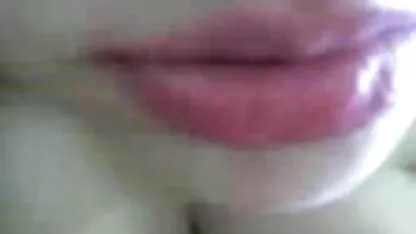 Dançarina tirando seu vestido x vídeo pornô amador que é bonito e mostra um corpo bonito