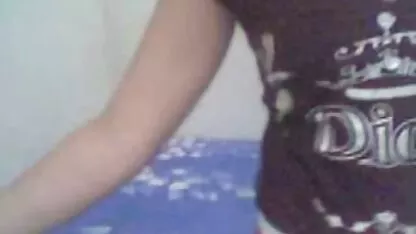 A Afrodite xxx amador caseiro é uma verdadeira loira de collants que toca a vagina na cama.