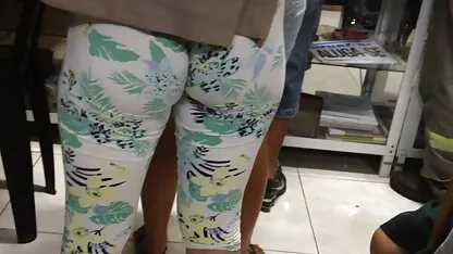 Os estudantes da aldeia agora só pagam renda com o seu corpo. amadoras brasileiras xxx