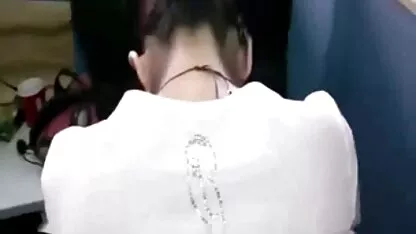 Namorada no inverno aquece o videos de sexo amador xxx corpo da menina com carícias, e sua vagina como um membro do