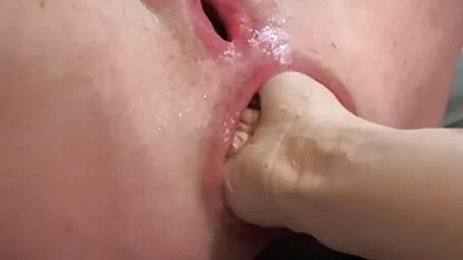 Festa xxx video amador do chá duas namoradas adultos acaba com sexo lésbico