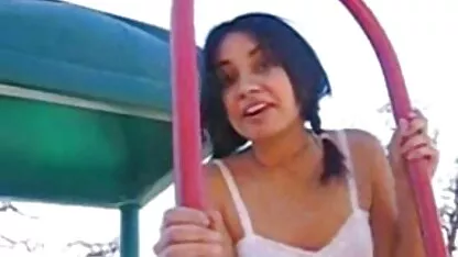 A loira pornografia portuguesa amadora a Meter os dedos na sua vagina peluda